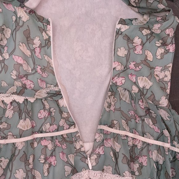 Shabby Chic Yumi Floral and Lace Mini Dress - Picture 13 of 13